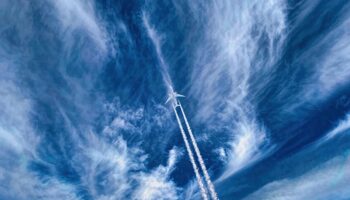 Contrails are mischaracterized as 'chemtrails'